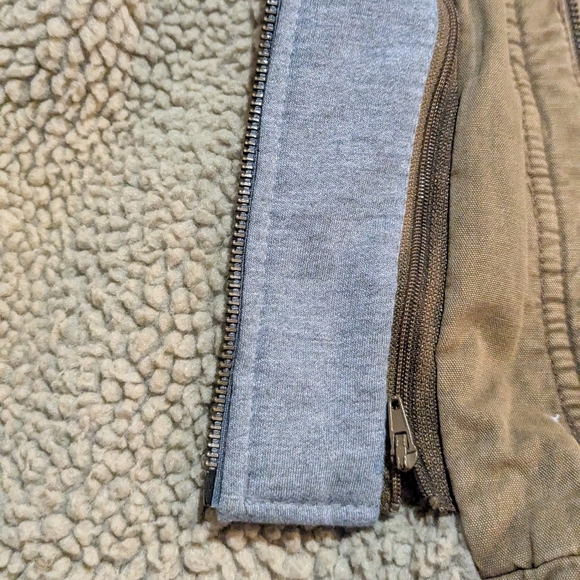 Levi’s Jacket Sherpa Lined Quilted Fleece Hood Trucker Durable Canvas Medium - Picture 4 of 9